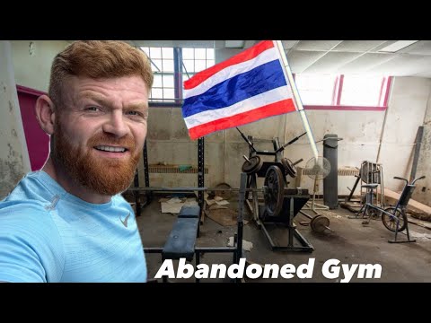 Training in an abandoned gym in Thailand🇹🇭