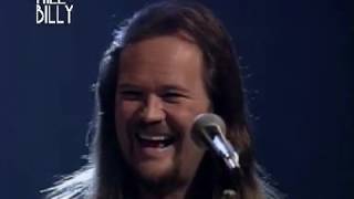 Travis Tritt´s Wild Performance! Put Some Drive In Your Country! Lyrics!