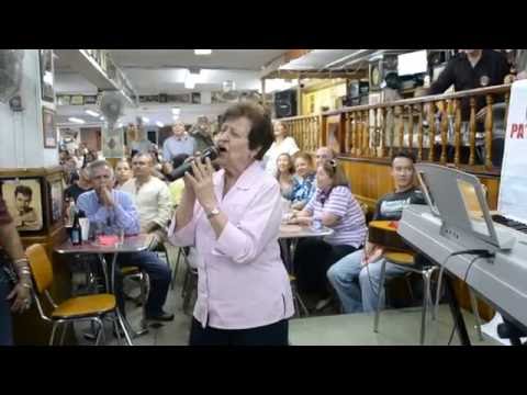 EL SALÓN MÁLAGA ESTA DE LUTO POR MUERTE DE LA CANTANTE LIGIA MAYO