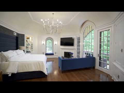 Luxury Property Tour with Maria Babaev - 35 Chestnut Hill Drive, Upper Brookville, 2023