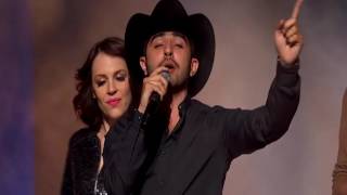 JOSS FAVELA Y CNCO cantando "No Vuelvas A Llamarme" y "Fuimos Nada Tan Facil" en Premios De La Radio