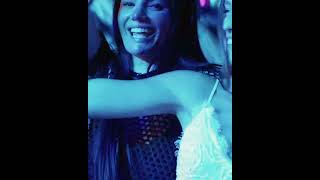 David Guetta playing quot I 39 m Good Blue quot at Ushua a Ibiza