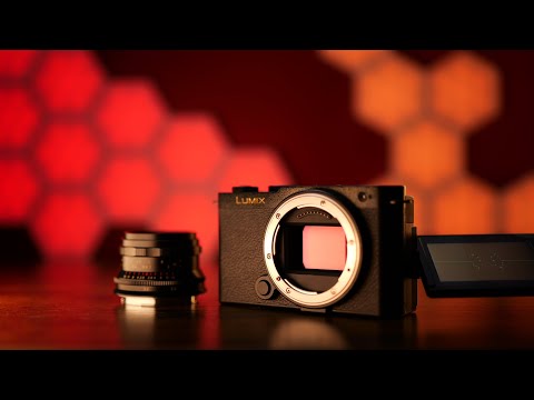 EDC 1000$ Full Frame Camera  - The Lumix S9