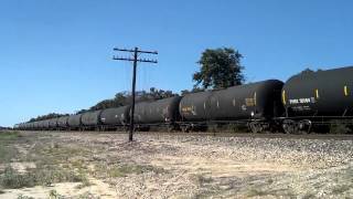 preview picture of video 'BNSF Southbound Tank Train at Hoyte, TX - 8.5.2013'