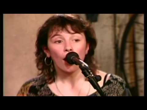 Dervish - Peigín Mo Chroí (Live) [Music Video]