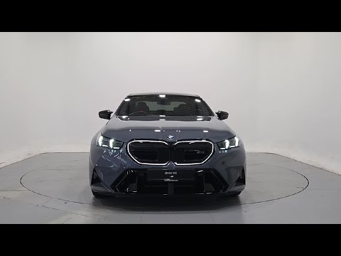 BMW M5 4.4 - Image 2