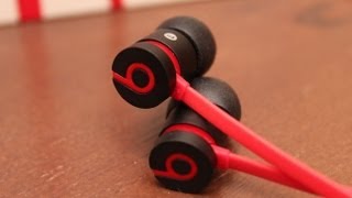 Video thumbnail for urbeats Unboxing by UrAvgConsumer