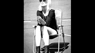 Kristin Kontrol - (Don't) Wannabe