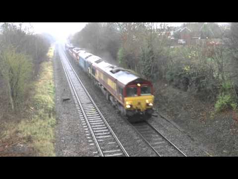 6D44 with  "66221+67002 +90040"  @ Kingsbury