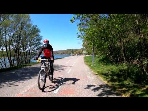 Bratislava a okolie - Cyklochodník pod hradom Devín 12.4.2020 (4K)