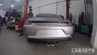 Porsche com Escapamento Giba.