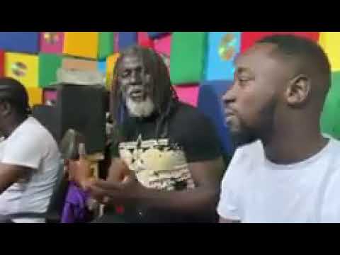 Dr keb fait tonton tiken ja fakoli au studio pour les boulo