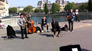 The Buddy DiCollette Band. Notre Dame de Paris. 16 apr 2011