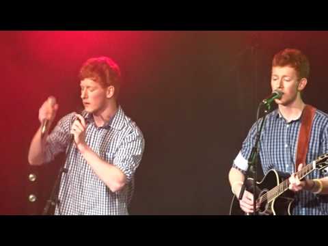 Brother Movement (BROMO) Live @Bonn Brückenforum – TOYS2MASTERS – Circles