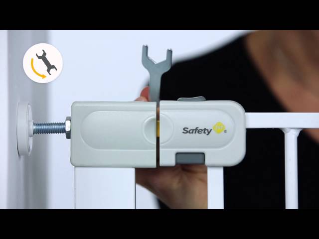 Video teaser per So installieren Sie das Easy Close Türschutzgitter von Safety 1st