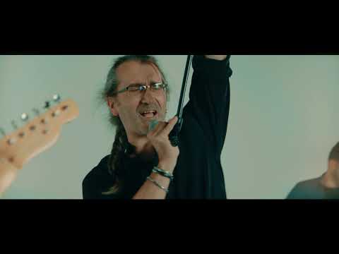 Invazija - Macak | [Official Music Video]