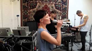 Trentemøller: Come Undone - The DIY video project