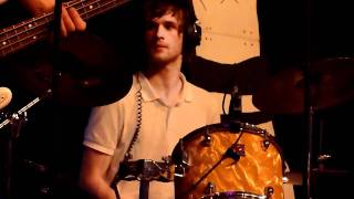 KRAFTKLUB - SCHLAGERSTARS / SCHEIß IN DIE DISCO (16.12.2010 Dortmund Westfalenhallen)