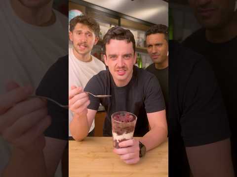 GRINGO PROVANDO COMIDAS BRASILEIRAS (feat @eeeats e @blakemenard)