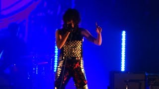 Yeah Yeah Yeahs - No No No – Live in Oakland