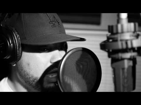 Studio Session with Crop Circles 720