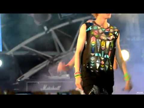 틴탑 - Girlfriend (Chunji Focused) (Live at Oak Valley Summer Festival) (11/08/12)