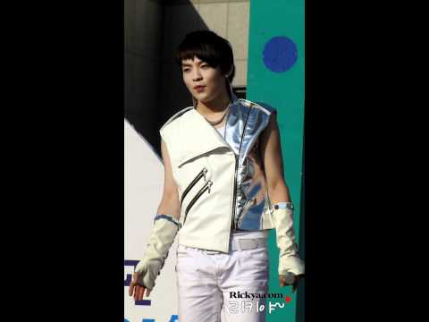 110505 haman youth society festival - angel by Rickya.com