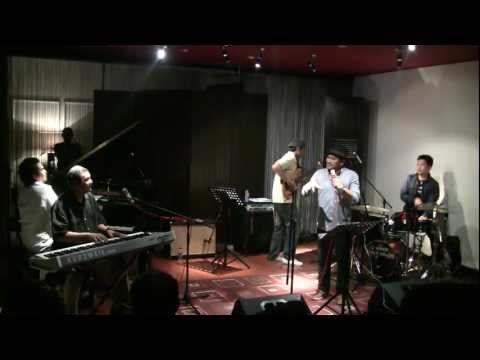 Tompi ft. Idang Rasjidi & Indra Lesmana - Come Together @ Mostly Jazz II 08/10/11 [HD]