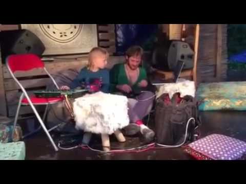 Thomash (Voodoohop) & Little Helio Live!