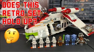 in-depth review￼ for LEGO STAR WARS set 7163 Republic gunship from 2002￼