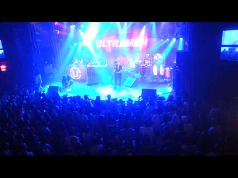 Ultramen - U.T.I. - Opinião 30 anos