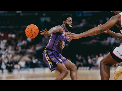 Hard Yakka Player of the Game vs Adelaide: Derrick Walton Jr