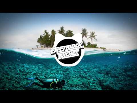 EASTBLOCK BITCHES - Chicken Bitch // Free Download