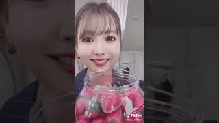 三上悠亜のグミ食べ動画【三上悠亜】