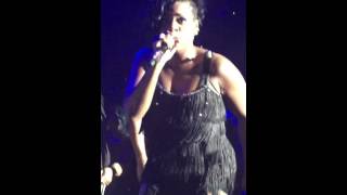 Fantasia live in concert 5-12-2016 jackson, ms (sleeping with the one I love)