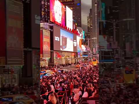Jungkook at Times Square NYC 💥 #bts #btsmember #kpop #7normalboysfromkorea #jungkook #jungkookedit