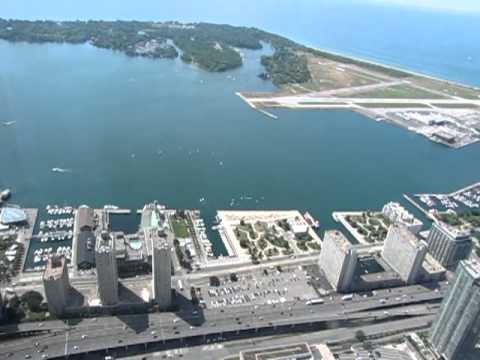 CN Tower, Вид на Toronto Islands