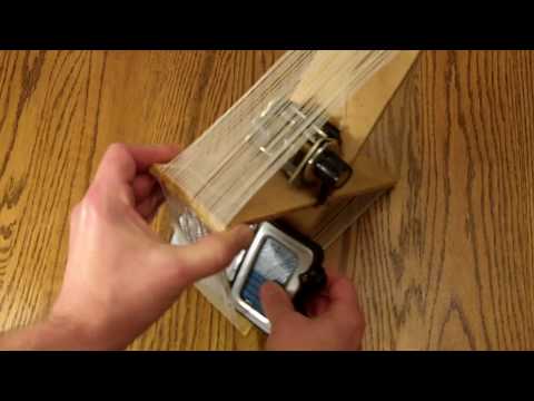 AM Radio Directional Loop Antenna Demo Homemade..Make Your Own For A Few Dollars!  And They Work.