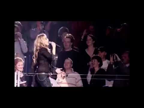 Videoclip de R U Kiddin' Me (Live At Gelredome) — Anouk