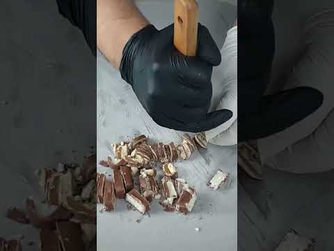 Chocolate Bomb. Nutella,Bounty,Twix & Snickers -ice cream rolls. Candy Bar. #shorts / ايسكريم رول