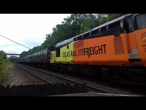 37521 and 37669 pass hessle hull bound railtour.