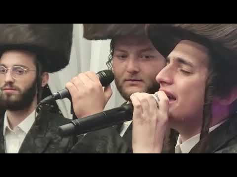 Motty Steinmetz choking up while singing Rachamana (chabad version)