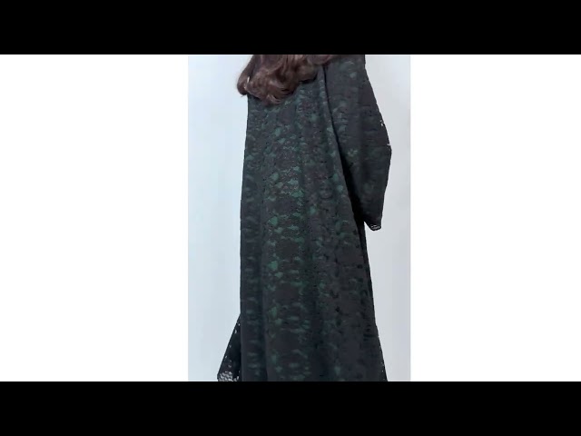 عبايه من قماش الجبير المبطن بقماش كريب لايت لجميع العبايه مع ايطار للعبايه بقماش الكريب لايت