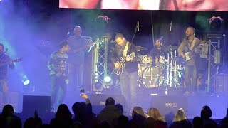 Santiago Cruz - Una historia diferente ft. Lucio Feuillet (En vivo, Pasto)