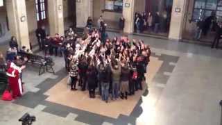 Уникален Флашмоб на ЖП Гара Русе (Flashmob At Railstation Rousse,BG)