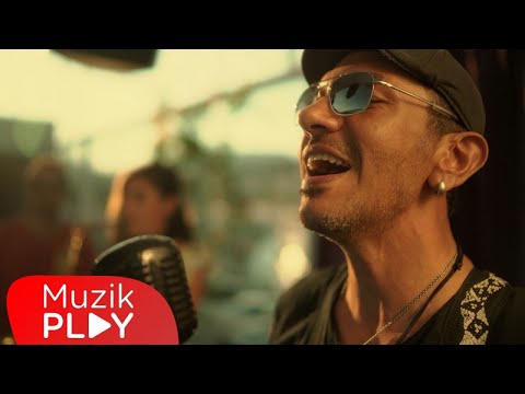 Yollarda Yoruldum - Kaan Öztürk