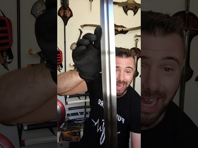 Vídeo relacionado con Funidelia | Espada de Gandalf Glamdring - El Señor de los Anillos para hombre El Señor de los Anillos, Películas & Series, Hobbit - Accesorios para adultos, accesorio para disfraz - Gris/Plateado
