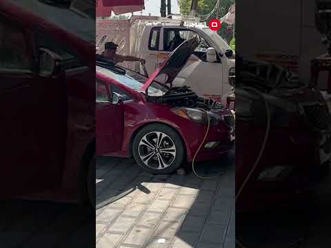 شاهد بالفيديو.. شاهد عيان بعض الشركات التجارية لبيع السيارات ماتنطي سيارة الا يكون المستلم وكح#shorts