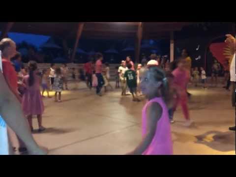 camping tahiti baby dance 2012