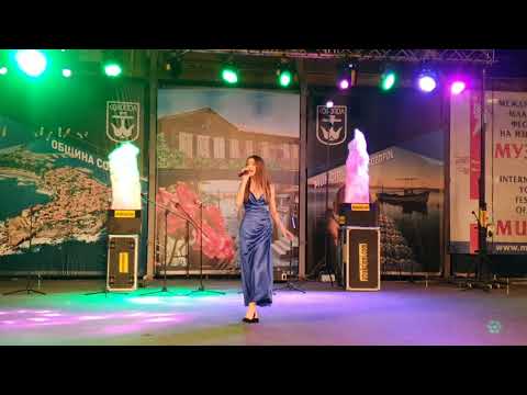 Габриела Иванова  - "Stay Ft Mikky Ekko"